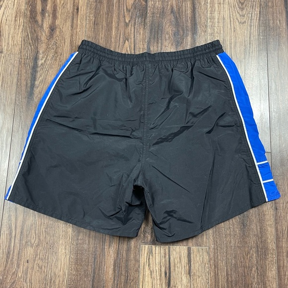 VINTAGE UMBRO SHORTS - Picture 3 of 5